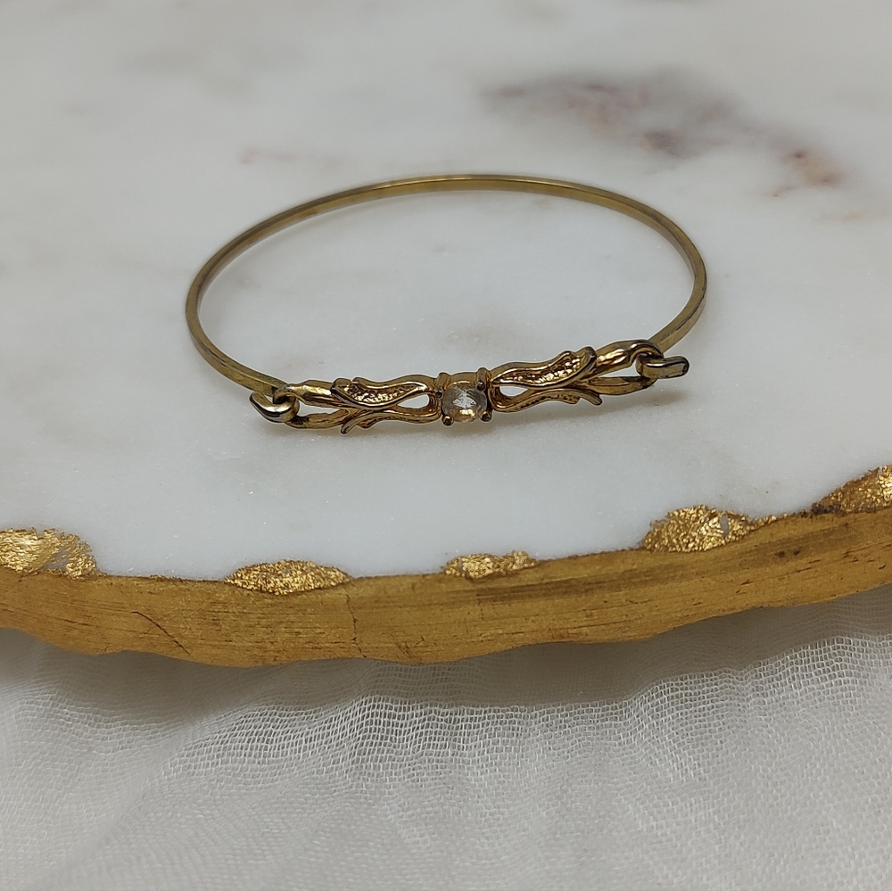 Vintage Gold Scroll Bow Bangle Bracelet